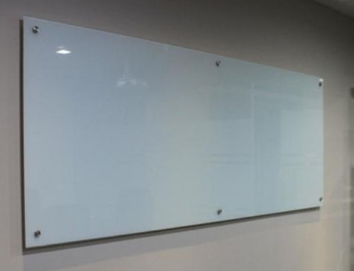 Bảng kính treo tường phòng họp